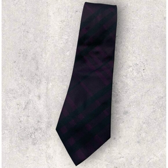 BURBERRY Silk Tie ITALY Black Burgundy Tartan W:3.4" EUC - Picture 1 of 6